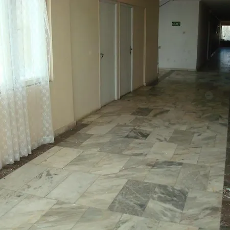 Guest house Guest Lada 1 2*